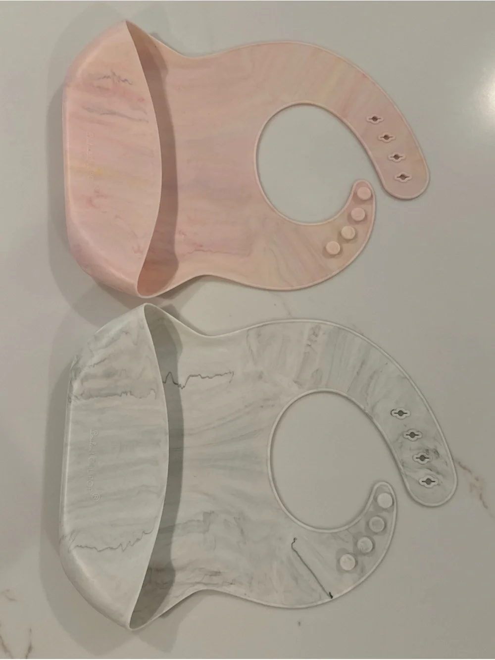 Set of 2 LouLou Lolipop Marble-Style Silicone Catch-All Bibs for Kids